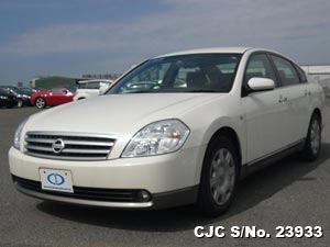 Nissan Sedan