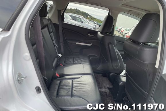 Honda CRV in Pearl for Sale Image 9