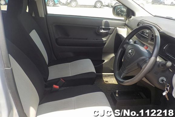 Daihatsu Mira E:S in Silver for Sale Image 9