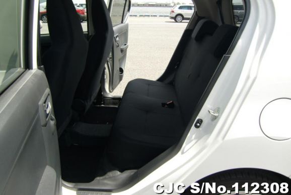 Daihatsu Mira E:S in White for Sale Image 14