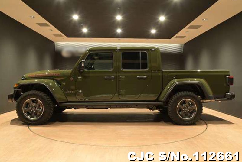 2023 Jeep Gladiator Green for sale | Stock No. 112661 | Japanese Used ...