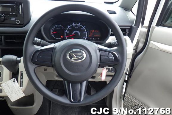 Daihatsu Move in White for Sale Image 15