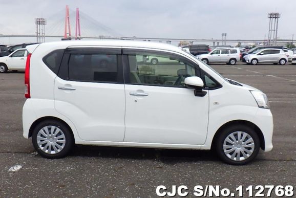 Daihatsu Move in White for Sale Image 6