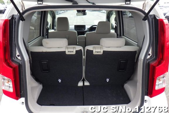 Daihatsu Move in White for Sale Image 8