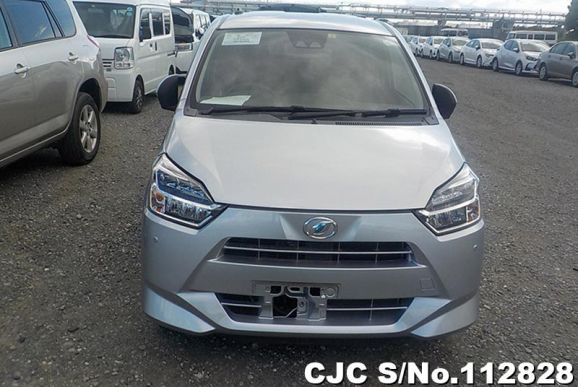 Daihatsu Mira E:S in Silver for Sale Image 4