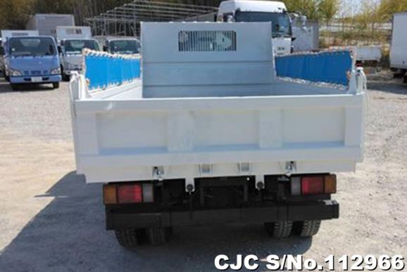 Isuzu Elf in White for Sale Image 7