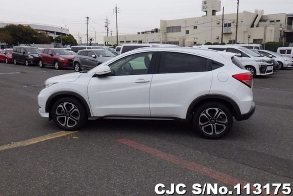 Honda Vezel in Pearl for Sale Image 7