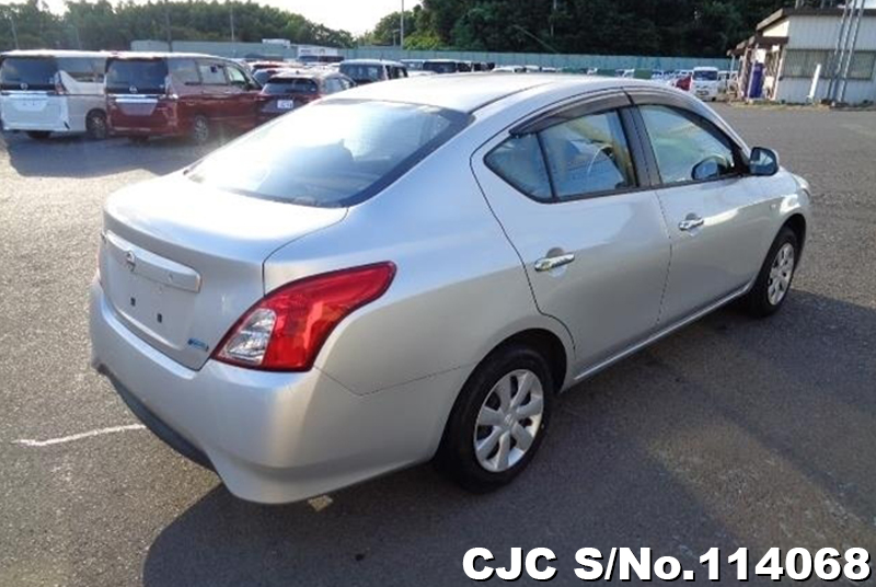 2016 Nissan Tiida Latio Silver for sale | Stock No. 114068 | Japanese ...