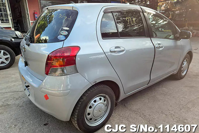 2008 Toyota / Vitz Stock No. 114607