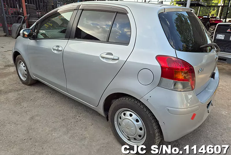 2008 Toyota / Vitz Stock No. 114607