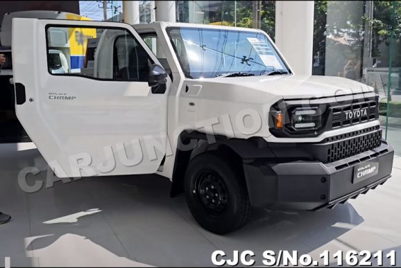 Toyota Hilux in Super White Ⅱ for Sale Image 3