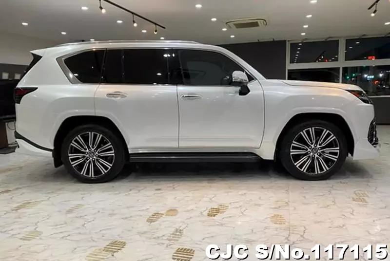 2023 Lexus / LX 600 Stock No. 117115