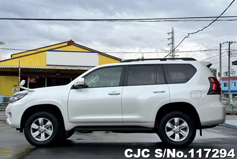 2023 Toyota / Land Cruiser Prado Stock No. 117294