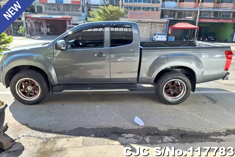 Isuzu D-Max in Gray for Sale Image 7