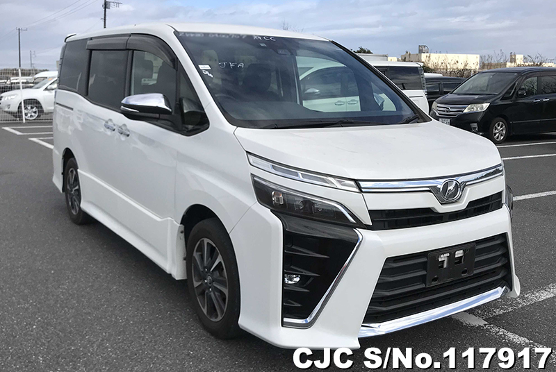 2018 Toyota Voxy White for sale | Stock No. 117917 | Japanese Used Cars ...