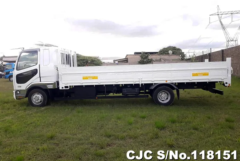 2006 Mitsubishi / Fuso Fighter Stock No. 118151