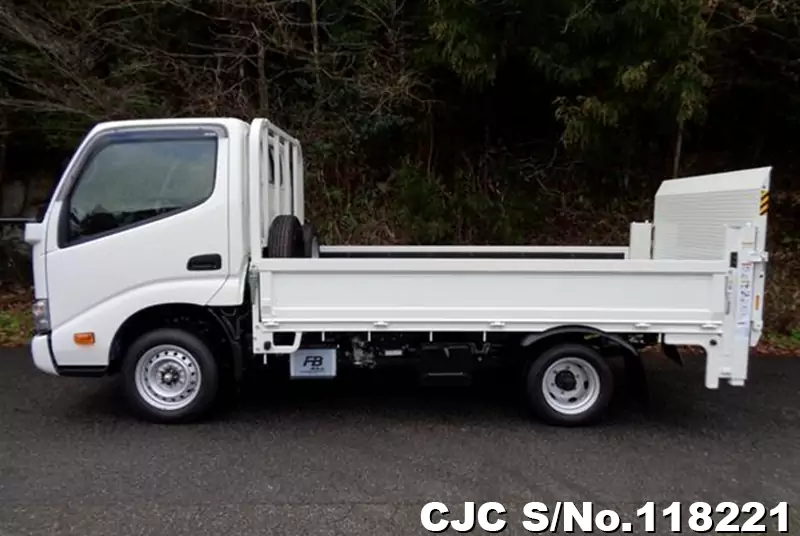 2023 Toyota / Dyna Stock No. 118221