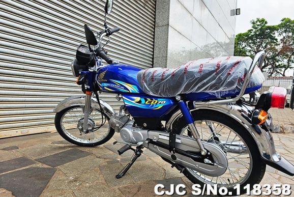 Honda CD-70 in Blue for Sale Image 1