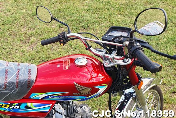 Honda CD-70 in Red for Sale Image 5