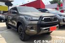 Toyota Hilux in Oxide Bronze Metallic for Sale Image 0