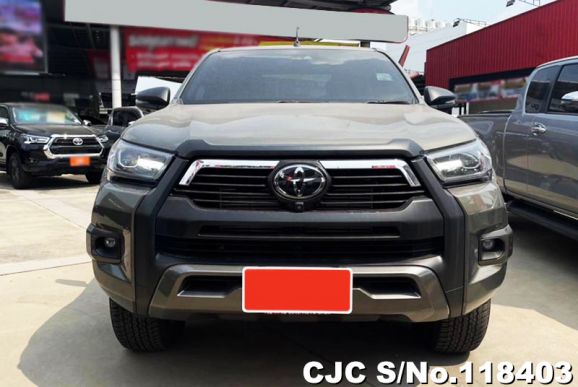 Toyota Hilux in Oxide Bronze Metallic for Sale Image 1