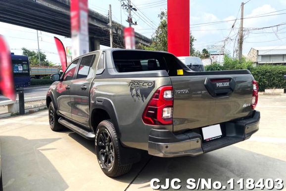 Toyota Hilux in Oxide Bronze Metallic for Sale Image 4