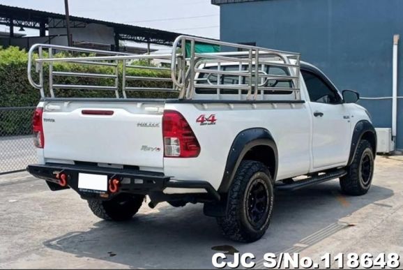 Toyota Hilux in White for Sale Image 1