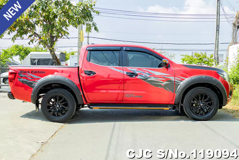 Nissan Navara in Red for Sale Image 6