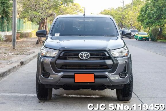 Toyota Hilux in Gray for Sale Image 4