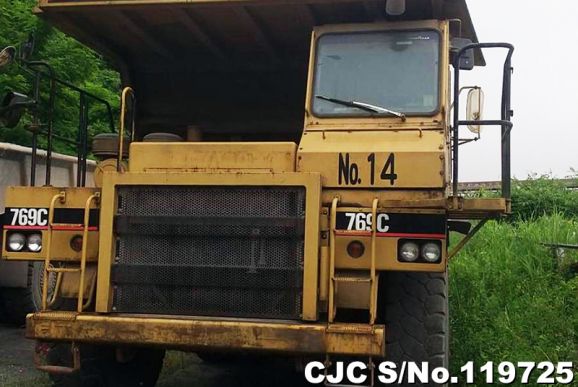 Caterpillar 769C Dump Truck in Yellow for Sale Image 2