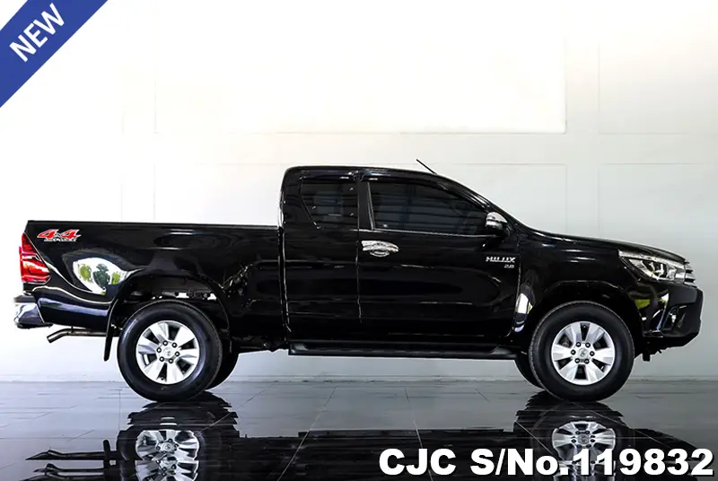 Toyota Hilux in Black for Sale Image 6