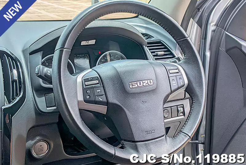 Isuzu D-Max in Silver for Sale Image 8