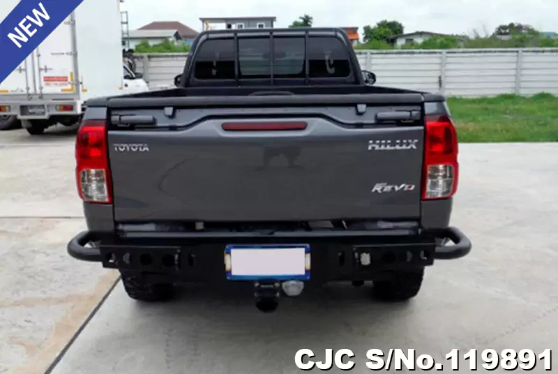 Toyota Hilux in Gray for Sale Image 5