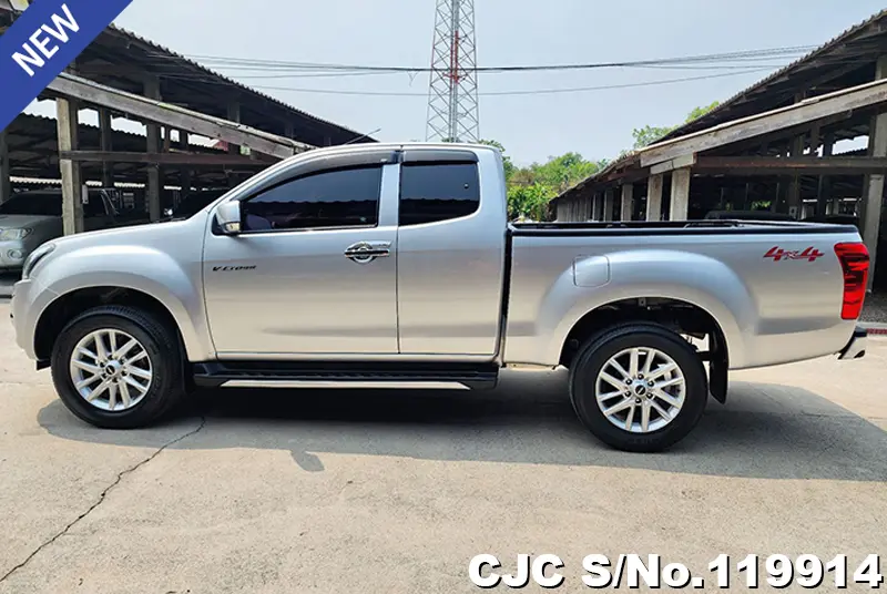 Isuzu D-Max in Silver for Sale Image 5
