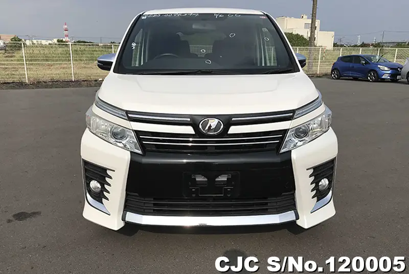 2015 Toyota / Voxy Stock No. 120005