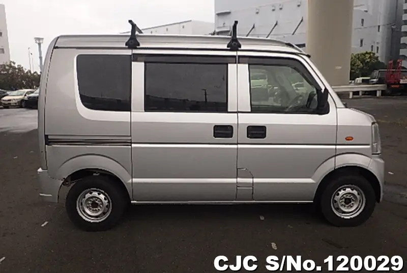 2014 Nissan / Clipper Stock No. 120029