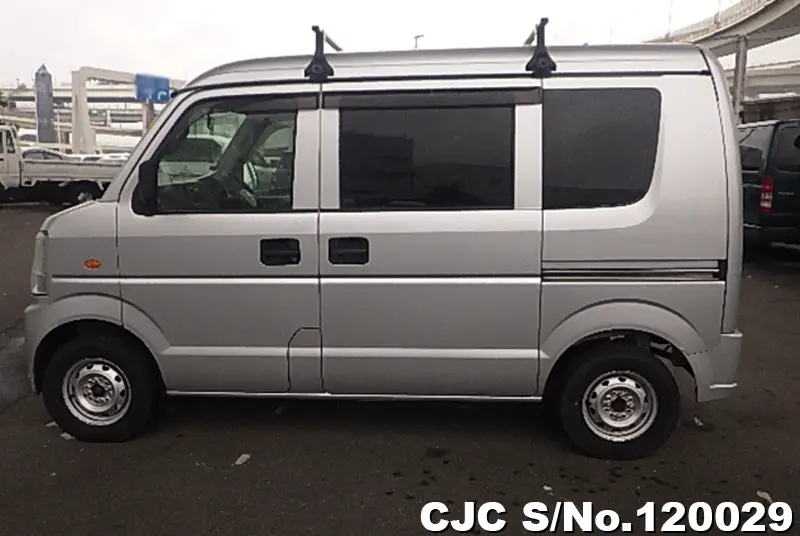 2014 Nissan / Clipper Stock No. 120029