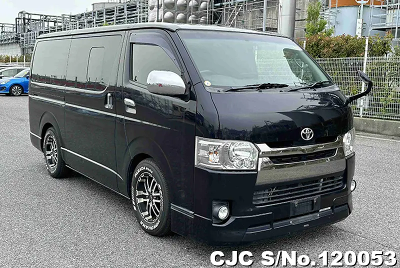 Toyota / Hiace 2015