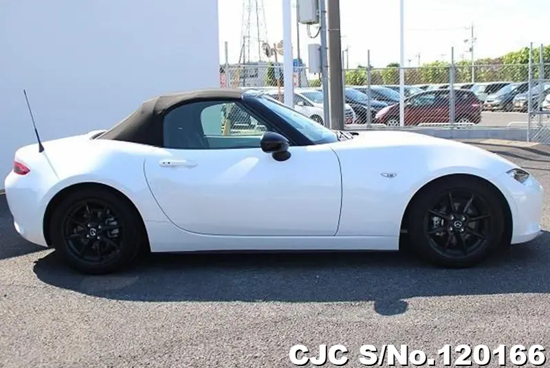 2023 Mazda / Roadster Stock No. 120166