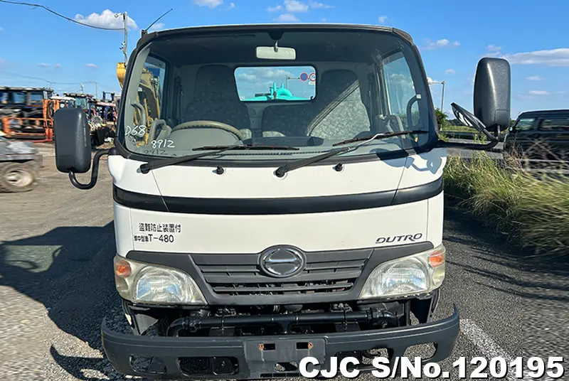 2009 Hino / Dutro Stock No. 120195