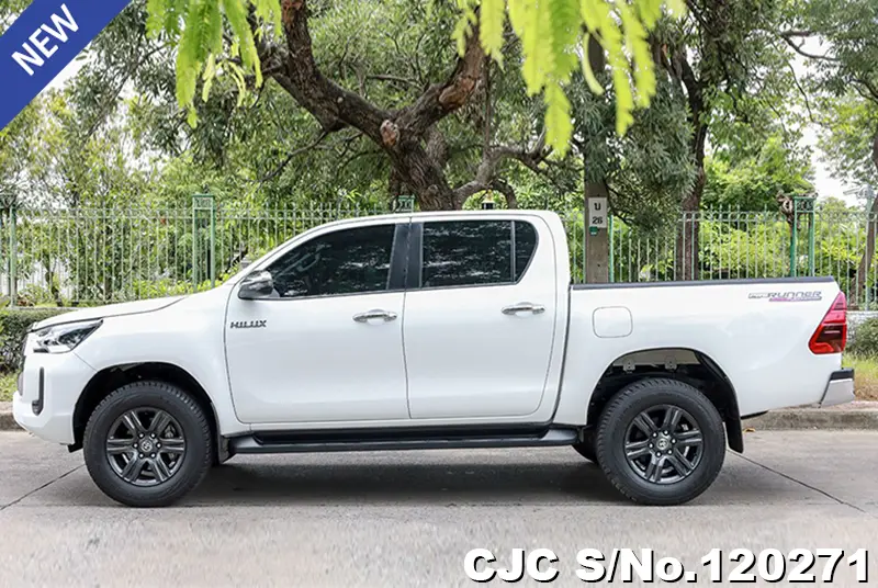 2021 Toyota / Hilux / Revo Stock No. 120271