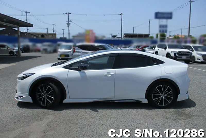 2023 Toyota / Prius Stock No. 120286