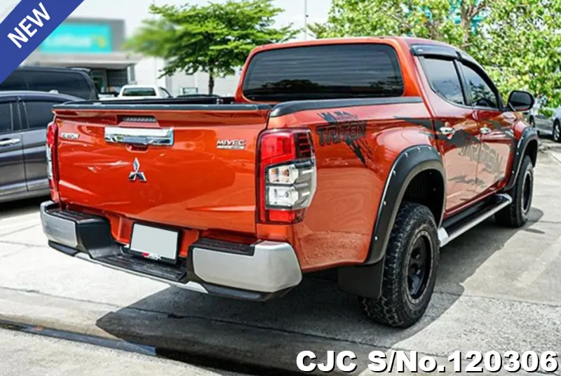 Mitsubishi Triton in Orange for Sale Image 2