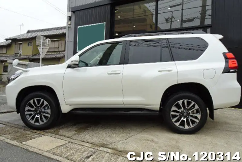 2023 Toyota / Land Cruiser Prado Stock No. 120314