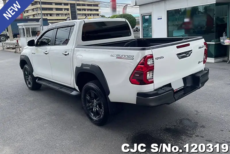 Toyota Hilux in White for Sale Image 1