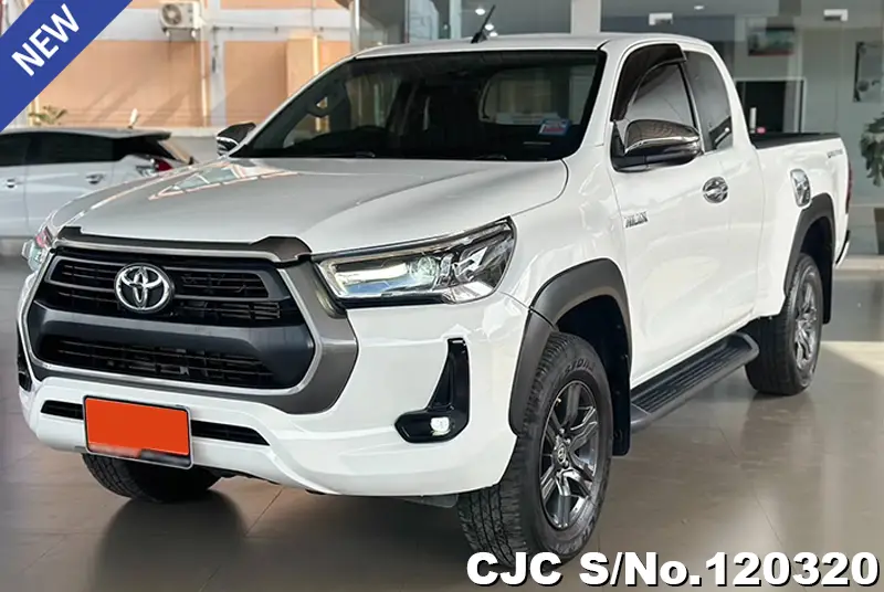 Toyota Hilux in White for Sale Image 1