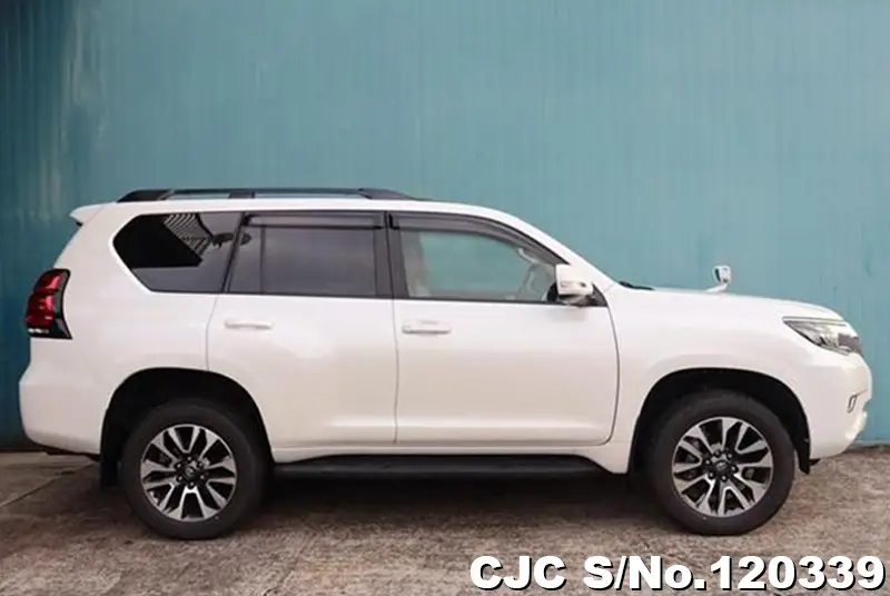 2023 Toyota / Land Cruiser Prado Stock No. 120339