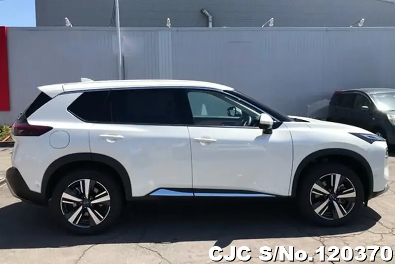 2023 Nissan / X-Trail Stock No. 120370