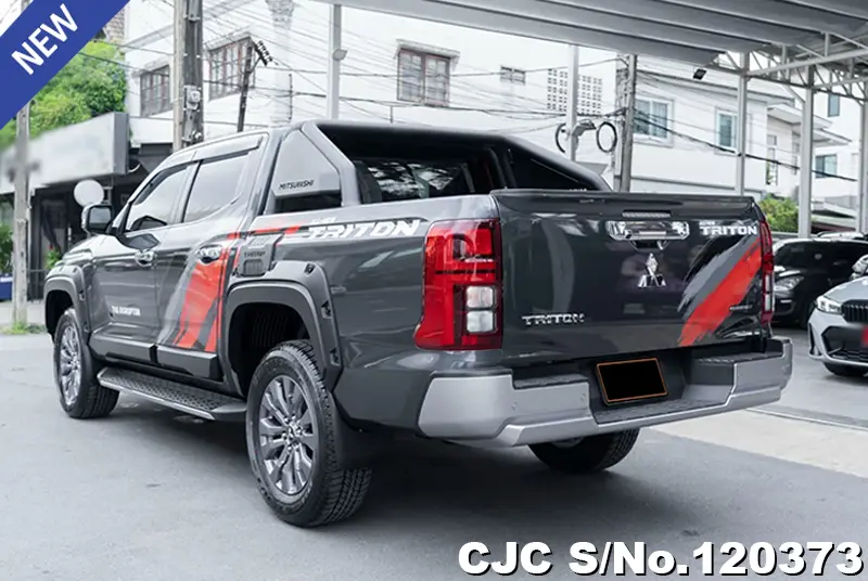 Mitsubishi Triton in Gray for Sale Image 1