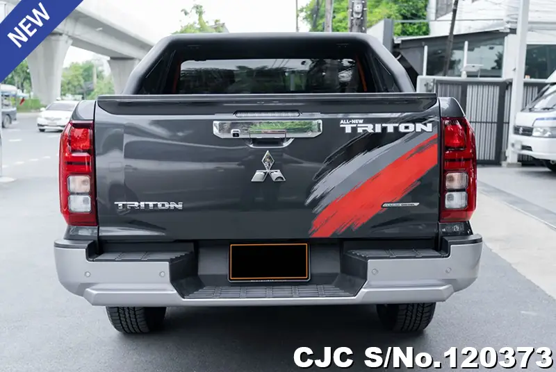 Mitsubishi Triton in Gray for Sale Image 5